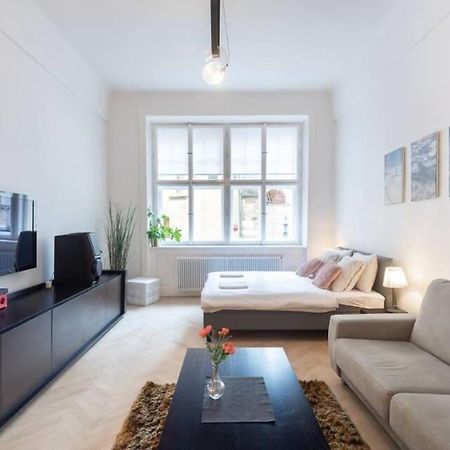 Luxury Apartment On Old Town Square Prague Extérieur photo