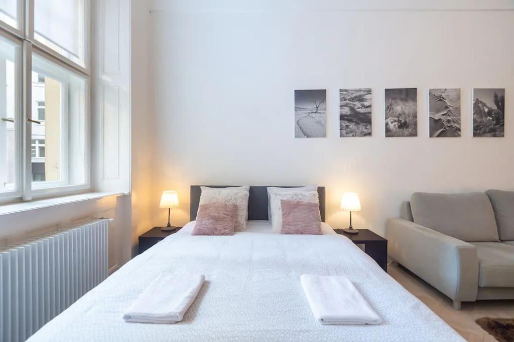 Luxury Apartment On Old Town Square Prague Extérieur photo