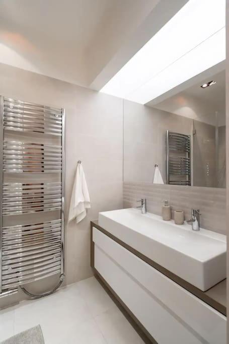 Luxury Apartment On Old Town Square Prague Extérieur photo